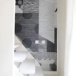 Budget By Hi5- Mini Apartman